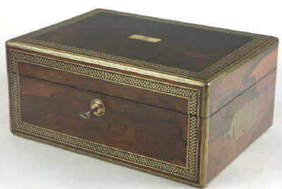 A high quality William IV Rosewood Dressing  box  London Circa 1830 dressregrwchq01.jpg (33282 bytes)