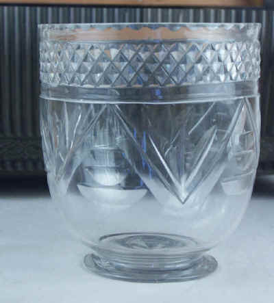 An important and monumental Anglo Indian Vizagapatam black buffalo horn tea chest Circa 1835. Cut glass tea caddy bowl.