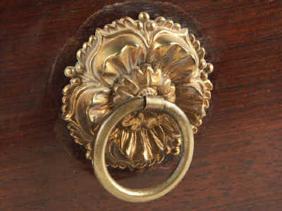 Hygra: Regency gilded embossed brass drop handles, Circa 1825.