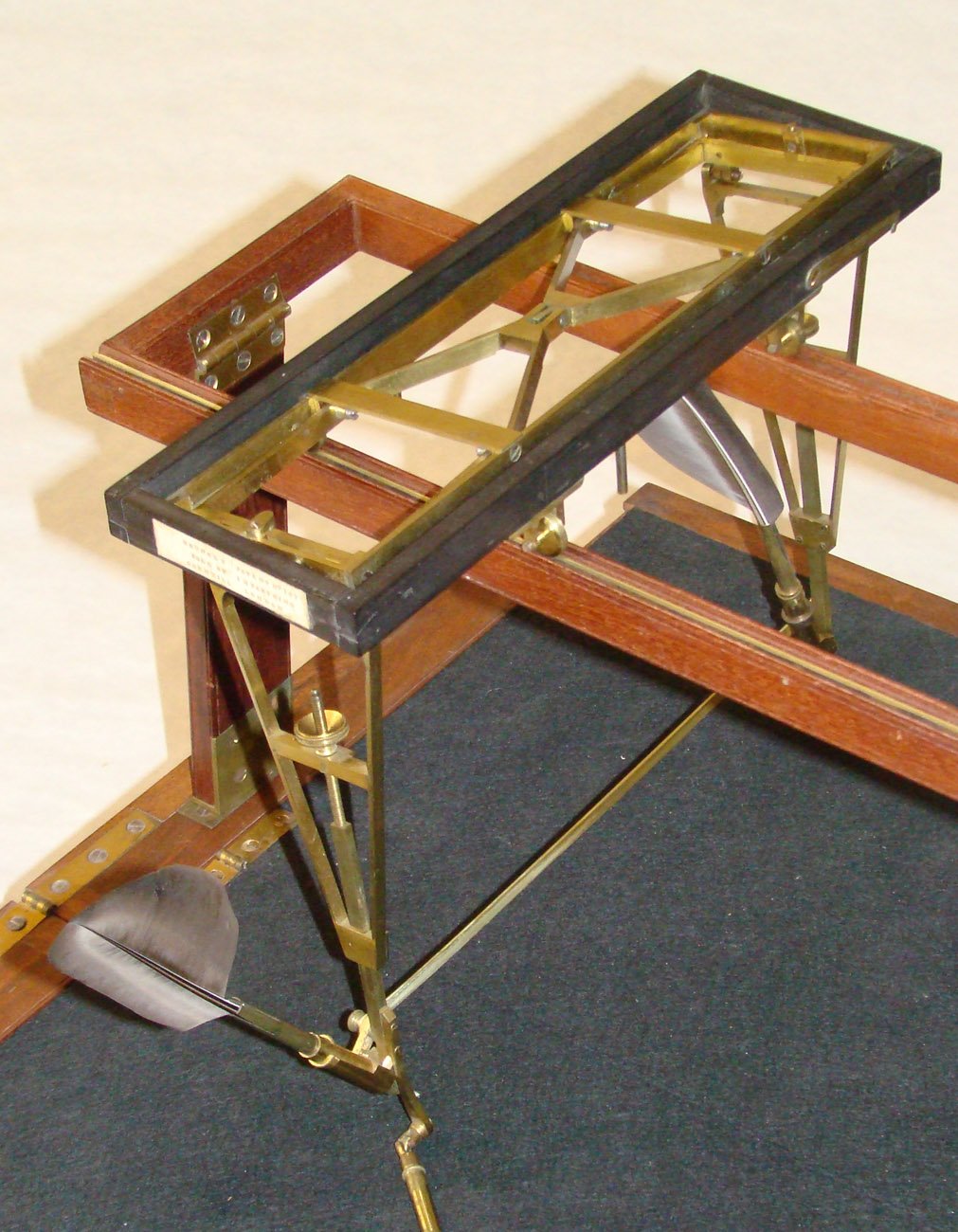 Image courtesy Tesseract -- Early Scientific Instruments Click for next image