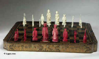  19th c. Chinese Export Lacquer  with ivory Chess, Drafts, and Backgammon pieces / gb101 Enlarge Picture