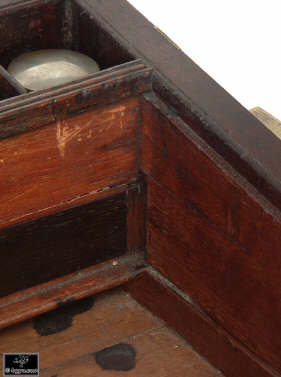 Antiquebrass bound mahogany writing box in the military style with Bramah lock circa 1800 Enlarge Picture