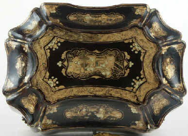 Chinese Export Lacquer Tea Caddy with Gold Decoration Circa 1835. tcchlafig06.jpg (120208 bytes)