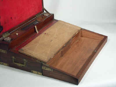 A Georgian Mahogany Triple Opening Writing Box circa 1810wbtoma07.jpg (58351 bytes)